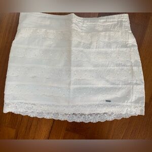 Hollister Elegant White Lace Fitted Skirt